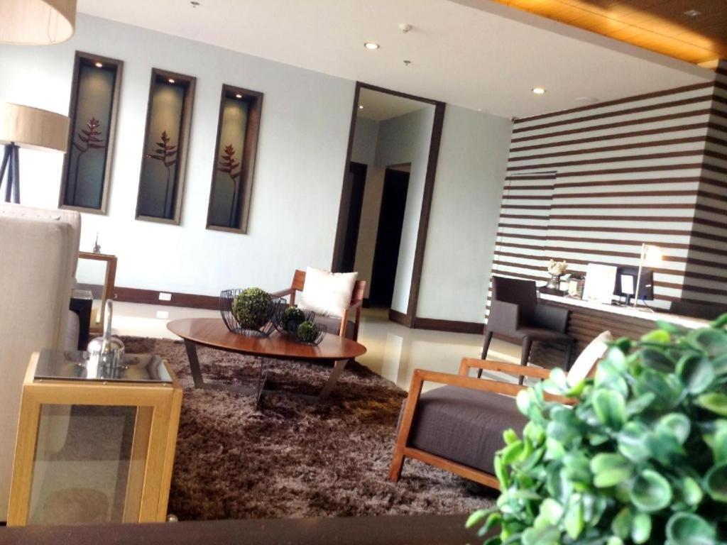 Avenue Suites Bacolod Ngoại thất bức ảnh