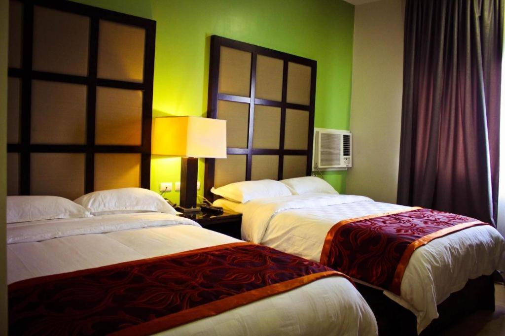 Avenue Suites Bacolod Ngoại thất bức ảnh