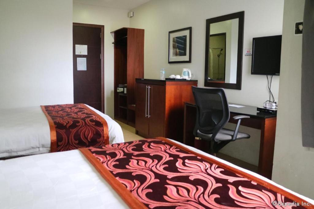 Avenue Suites Bacolod Ngoại thất bức ảnh