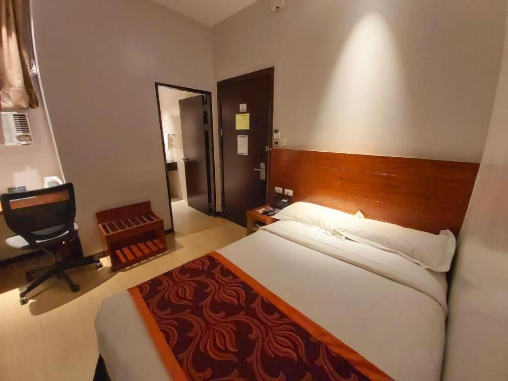 Avenue Suites Bacolod Ngoại thất bức ảnh