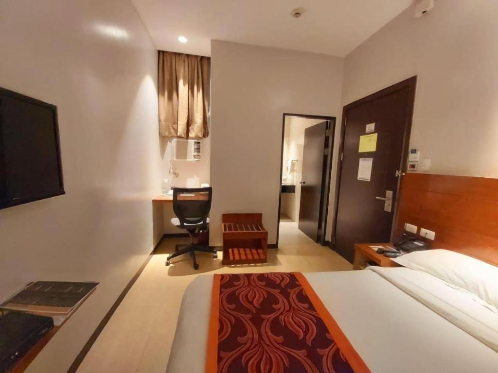 Avenue Suites Bacolod Ngoại thất bức ảnh