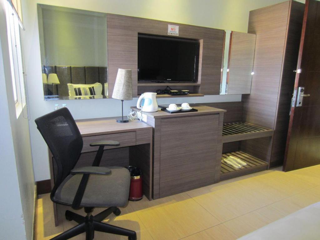 Avenue Suites Bacolod Ngoại thất bức ảnh